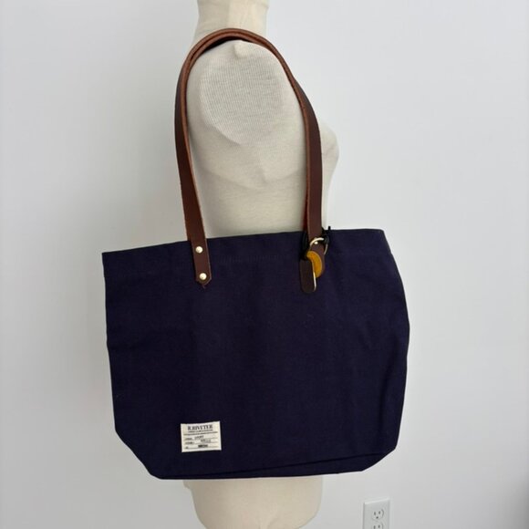 R Riveter Wilson Navy Canvas Tote - Picture 13 of 14